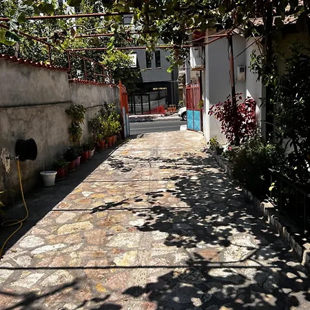 Klaudios Rent House